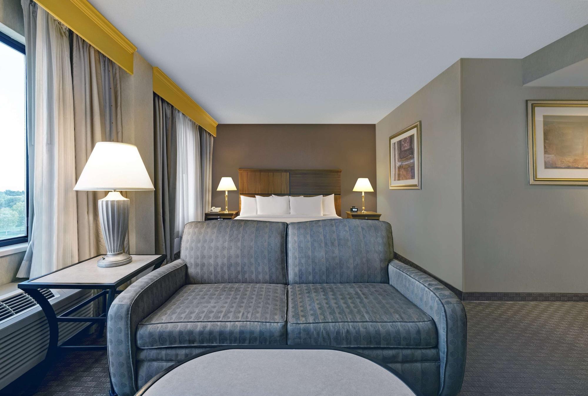 Hotel Doubletree By Hilton Grand Junction Extérieur photo